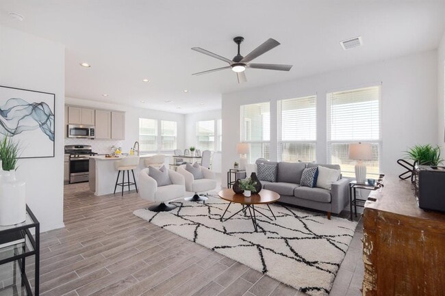 Photo - 1408 Flint Knapper Dr