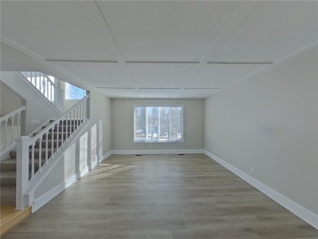 Photo - 606 Lincoln Dr NE