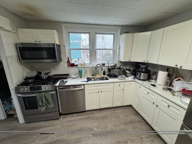 Photo - 9 Burnham St Unit 1