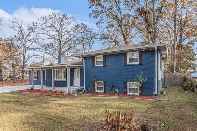 Photo - 187 Hamilton E Holmes Dr NW