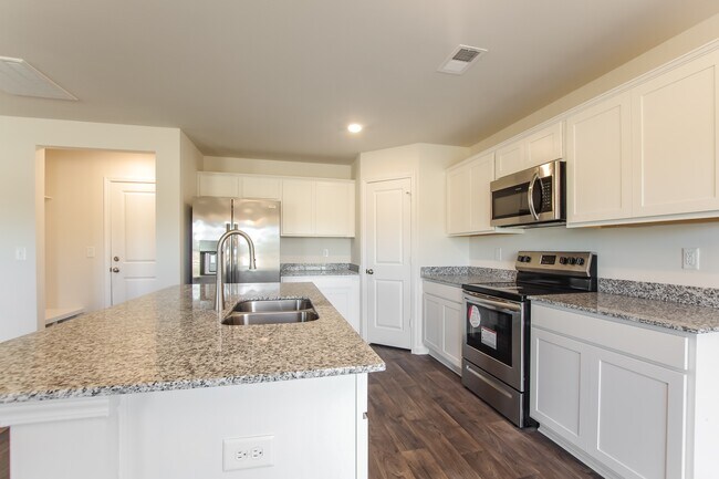 Photo - 138 King Buck Dr