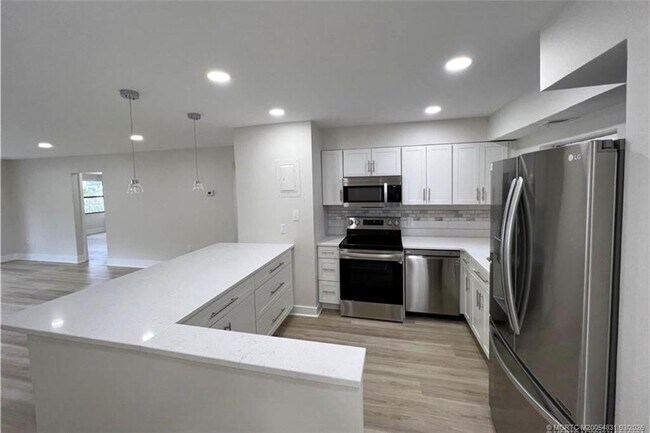 Photo - 1950 SW Palm City Rd Unit 4-201