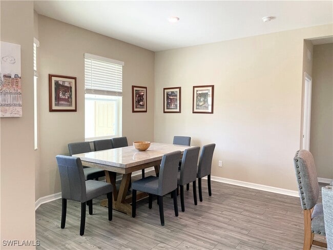 Photo - 212 SW 21st St