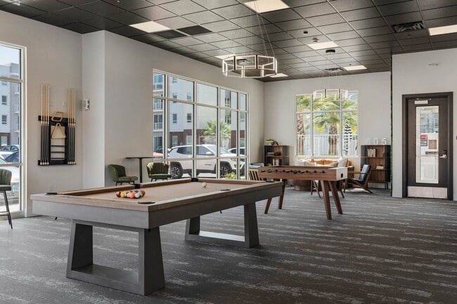 605 Place Student Housing & Co-Living