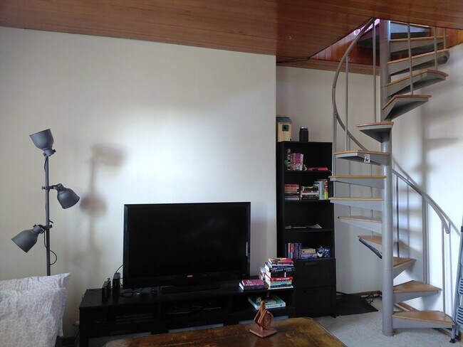 Photo - 102 Ellery St Unidad 2