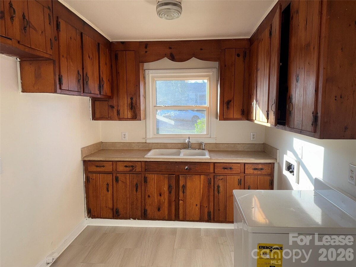 Photo - 1520 Effingham Rd