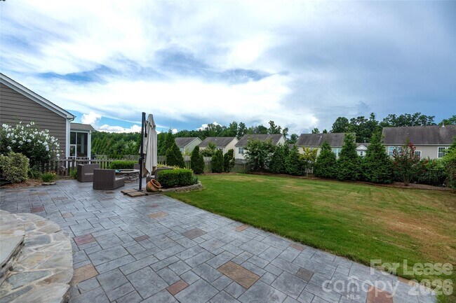 Photo - 1310 Middlecrest Dr NW