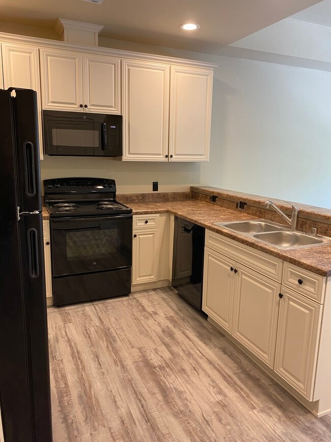 Photo - 1300 Market St Unit 204