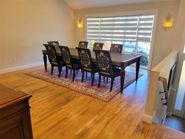 Photo - 650 Prescott Pl