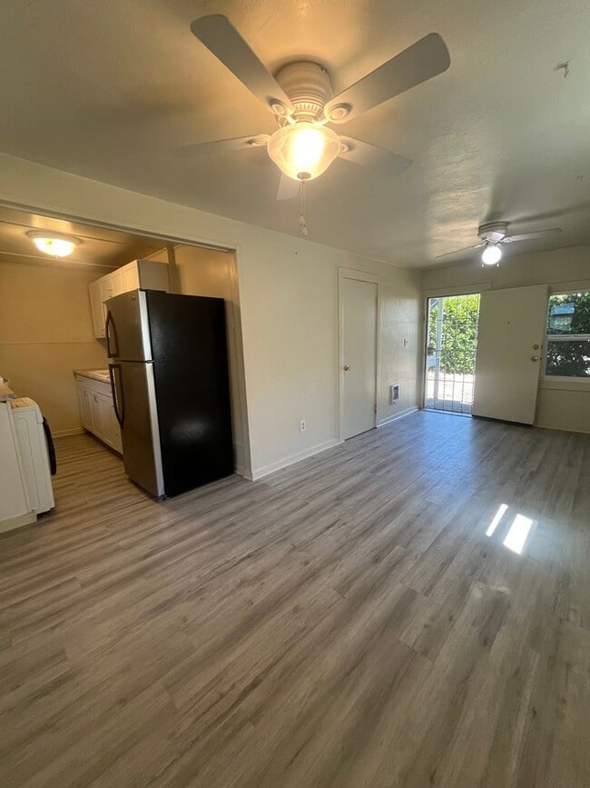 1-Bedroom 1-Bathroom home in Cottage Grove - 1-Bedroom 1-Bathroom home in Cottage Grove