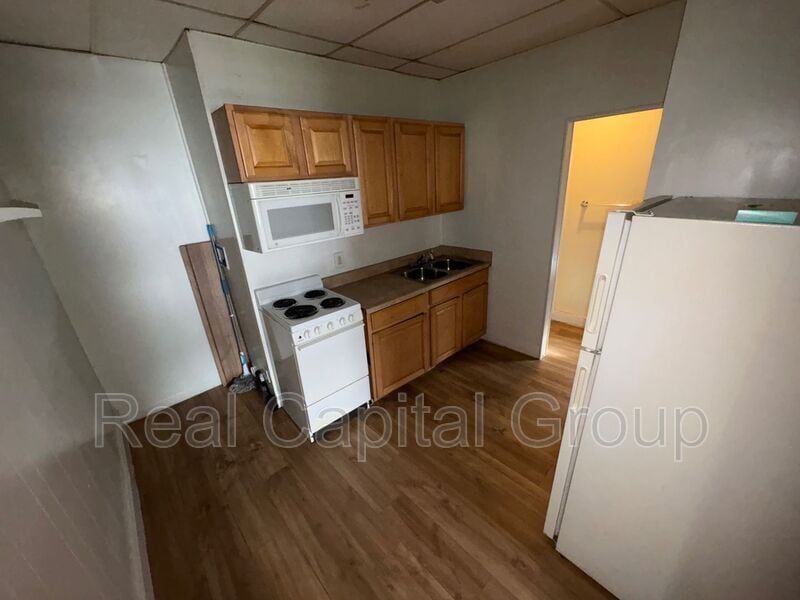 Photo - 314 E Main St Unit Apt 1