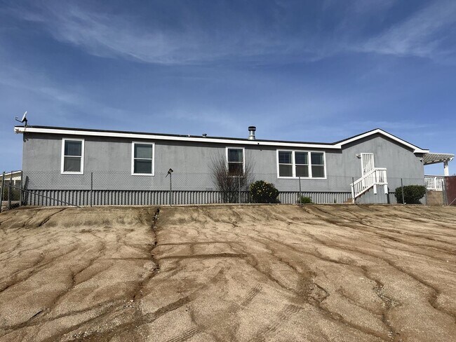 Photo - Spacious 4 bedroom, 3 bath home for rent