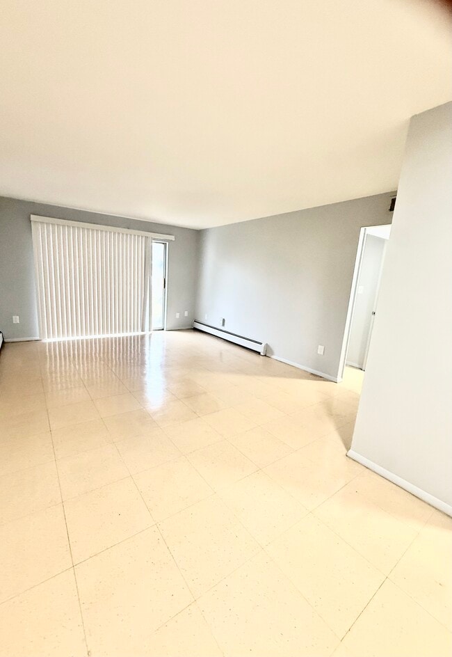 Photo - 2971 Four Towers Dr Unit 4