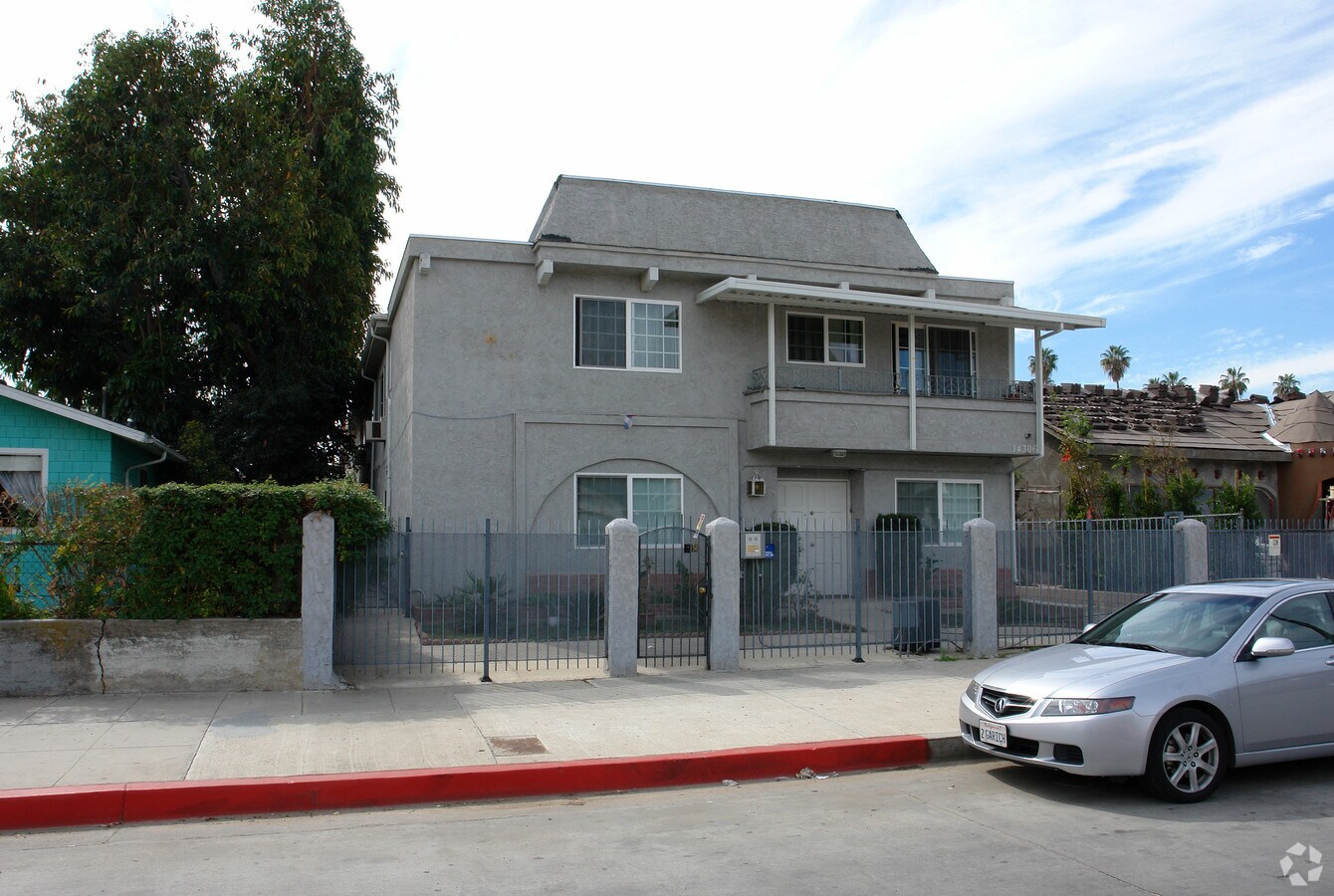 Photo - 14306 Kittridge St