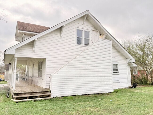 Photo - 502 Oak Dr Unit B