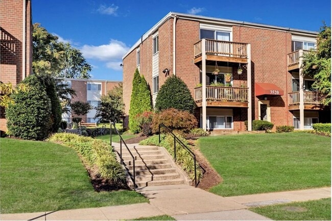 Photo - 3500 Beech Ave