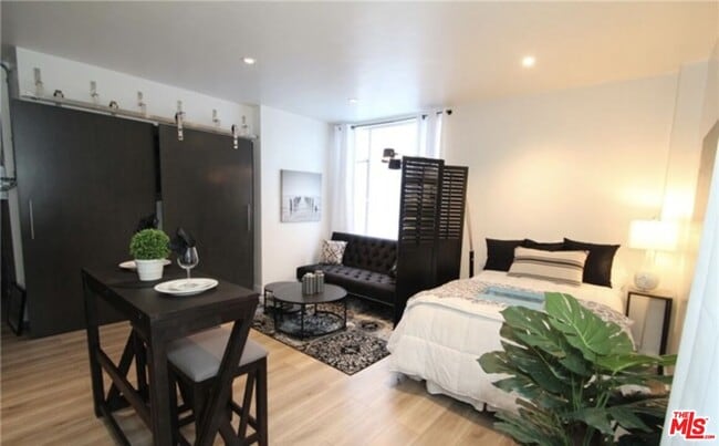 Photo - 140 Linden Ave Unidad 343