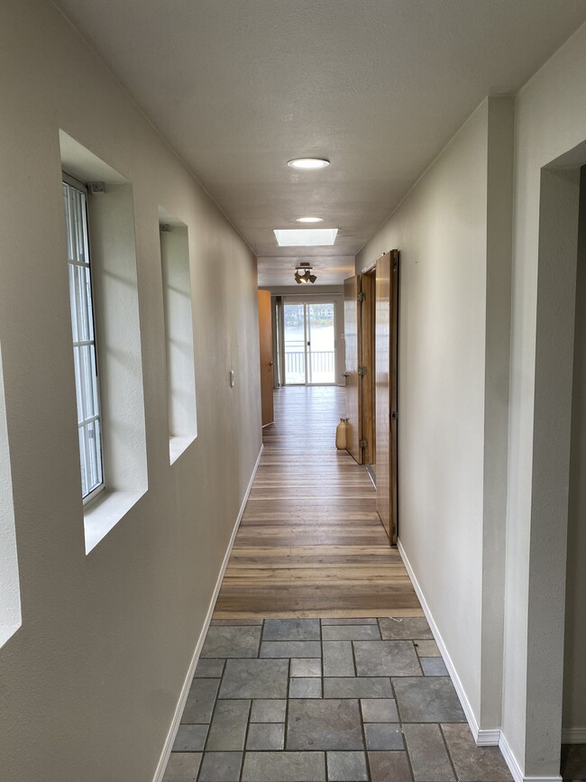 Photo - 677 Lake Island Ave SE