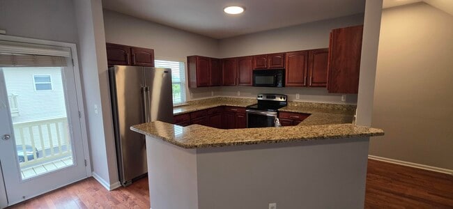 Photo - 1578 Kessler Ave