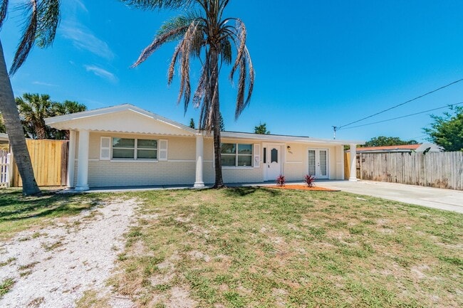 POOL HOME!! beautiful 3/1.5 1360 Sq. Ft. w... - POOL HOME!! beautiful 3/1.5 1360 Sq. Ft. w...