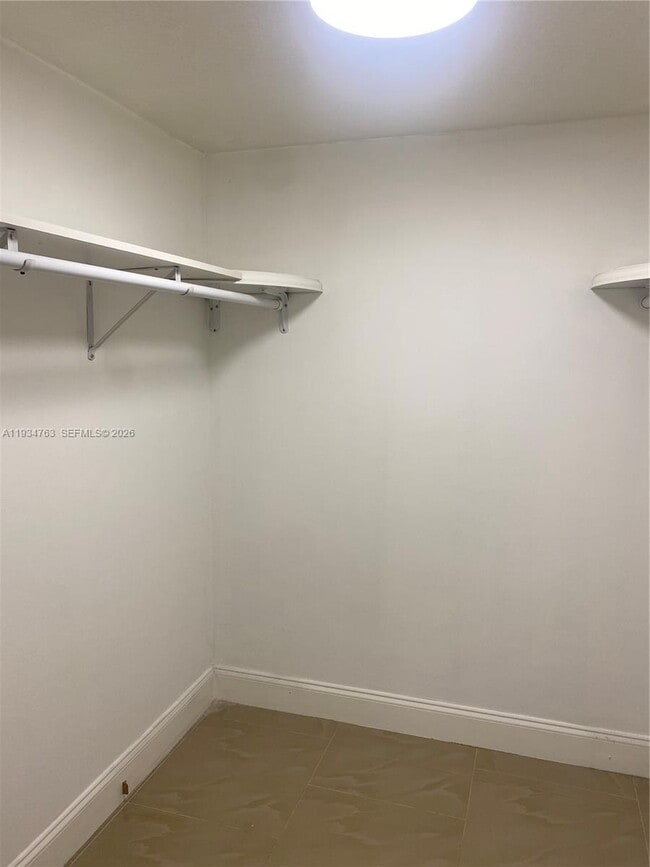 Photo - 120 Lakeview Dr Unit 314