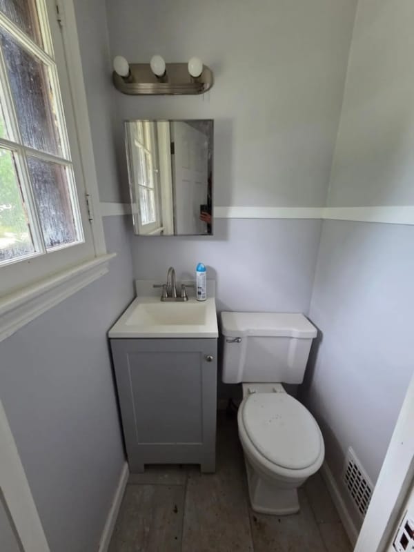 Photo - 2061 Staunton Rd