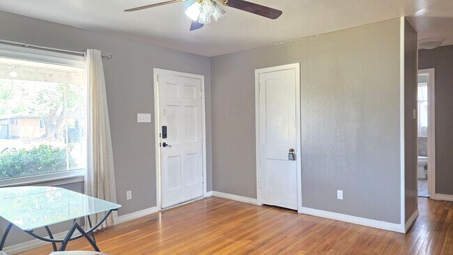 Photo - FOR LEASE - Spacious 3/1.5/1 - MINUTES FROM CAMPUS