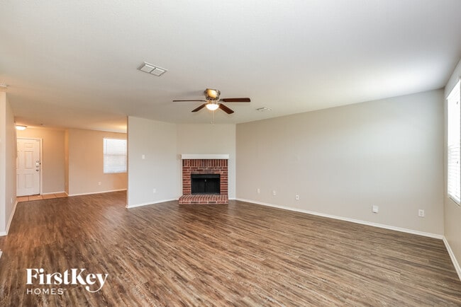 Photo - 1012 Bumble Bee Dr