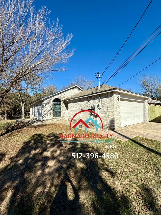 Photo - Available Now: 3 Bedroom, 2 Bath Stand Alone Home