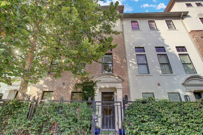 Photo - 1415 Oakdale St