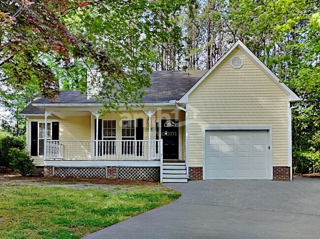 Photo - 1004 Moat Ct House