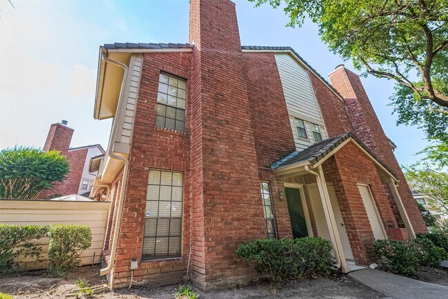 Photo - 2211 S Kirkwood Rd Unit True