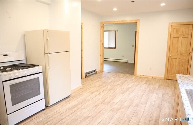 81 Pratt St Unit 1
