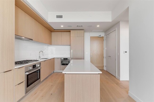 Photo - 44 East Ave Unit 3109