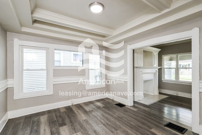 Photo - 2123 W Lee St