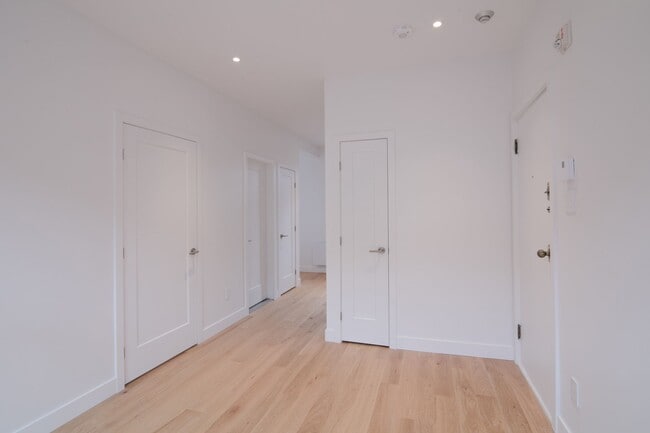 Photo - 6885-6891 Sherbrooke west Unité 25