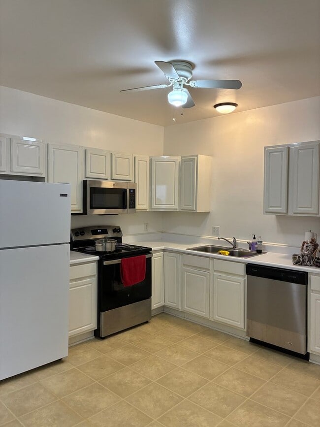 Building Photo - McKeon Park Apartments Unit 3