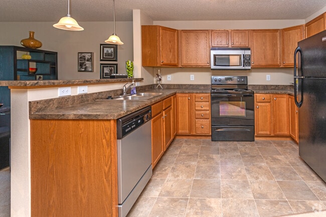 1BR, 1BA, Danford - 716SF