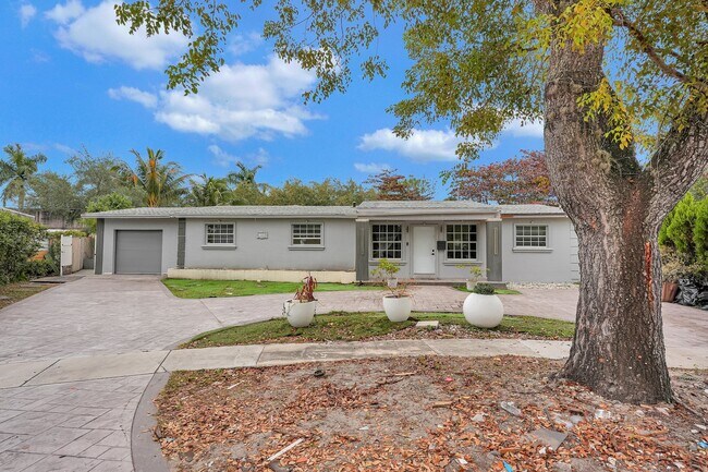 Photo - 18600 NE 7th Ct