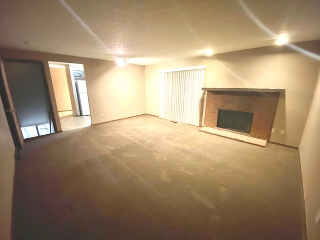 Photo - 2776 Kipling Ave NW