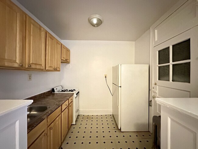Photo - 2332 N Spaulding Ave Unit B3