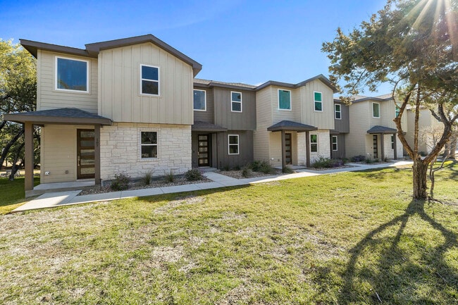 Photo - 18800 Hogan Cir