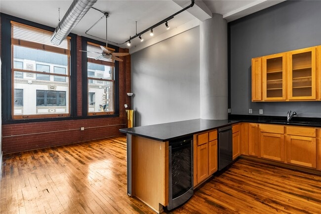 Photo - 1520 Washington Ave Unit 606