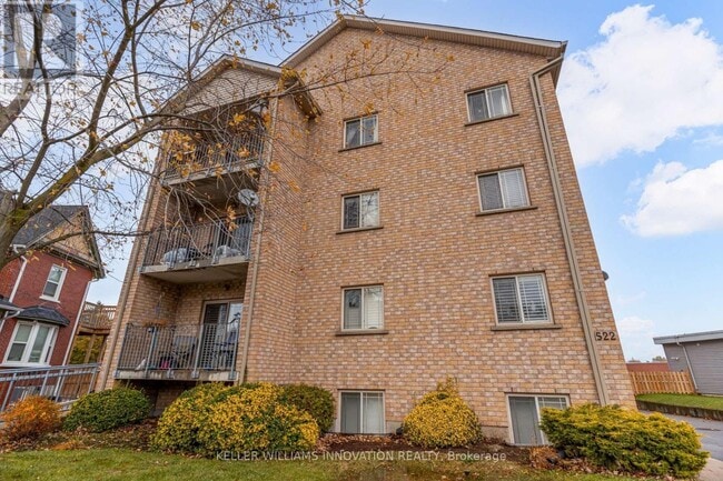 Photo - 1522 King St E Unit 401