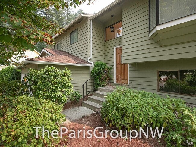 Building Photo - Lovely 2610sf Downtown Woodinville Hm – Gr... Rental
