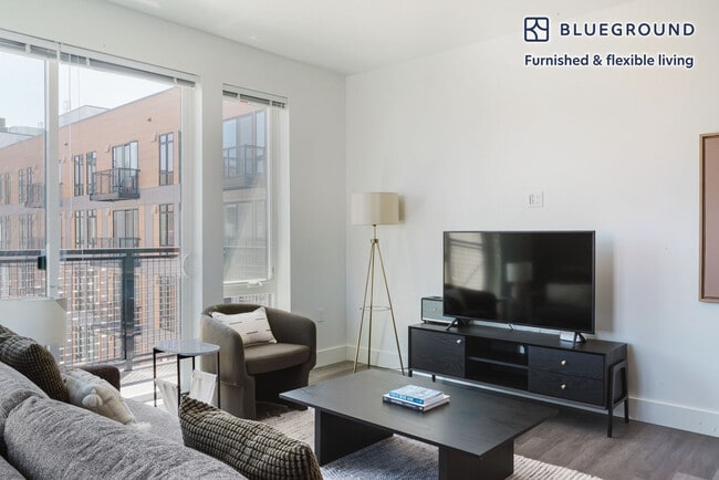 Photo - 104 12th Ave Unit SI FL6-ID744