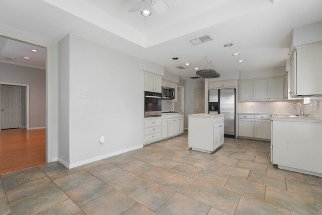 Photo - 4919 Saddleback Rd