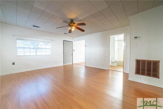 Photo - 364 Magnolia St