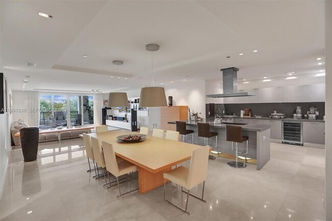 Photo - 3535 Hiawatha Ave Unit 405