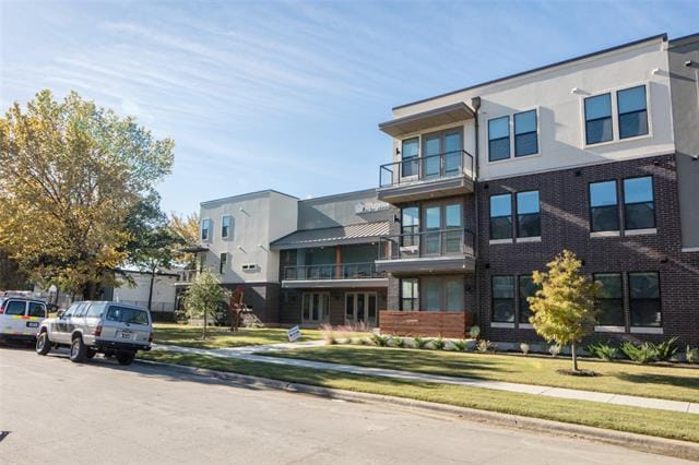 Building Photo - 2103 Moser Ave Unit 100